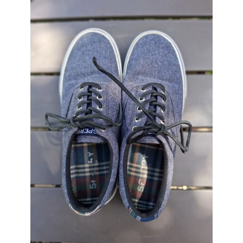 Men's Sperry Blue Denim Canvas Sneakers US 8.5 with White Soles Preppy